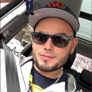 Meet your Posher, Champs